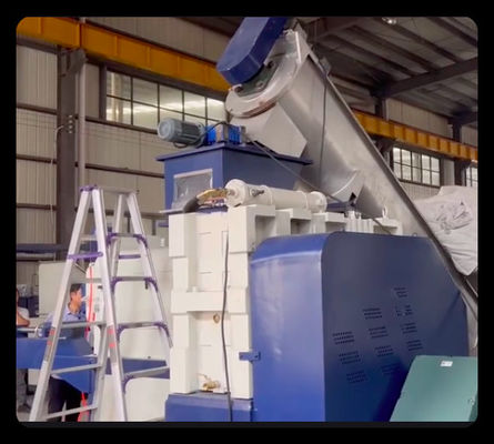 1000 किलोग्राम/घंटा प्लास्टिक सुखाने की मशीन Ce प्लास्टिक निचोड़ने की मशीन 90kw - 350kw